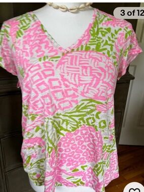 LILLY PULITZER Etta tee in fab “Tidal Wave Pineapple Print” M EUC